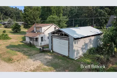 37011 Wahimund Avenue, Paw Paw, MI 49079 - Photo 1