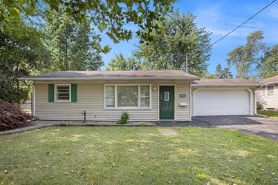 539 Pleasant Avenue, Kalamazoo, MI 49008 - Photo 1