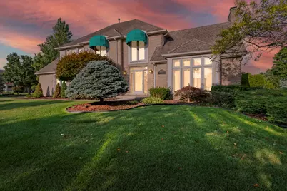 34578 Pembroke Avenue, Livonia, MI 48152 - Photo 1