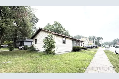 26 W Maplewood Avenue, Muskegon Heights, MI 49444 - Photo 1