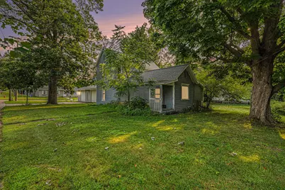 727 N East Street, Hastings, MI 49058 - Photo 1