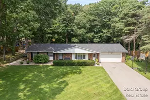 4193 Crestlane Dr, Hudsonville, MI 49426 - Photo 1