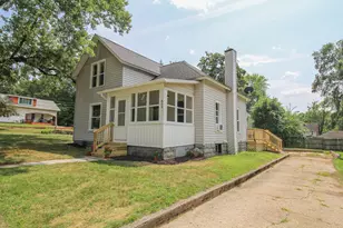 809 State St, Three Rivers, MI 49093 - Photo 1