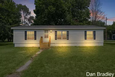219 Williams Street, Howard City, MI 49329 - Photo 1