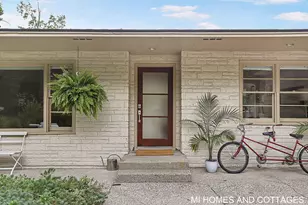 748 Park Ave, Holland, MI 49423 - Photo 1