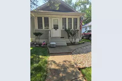 626 Chester, Jackson, MI 49203 - Photo 1