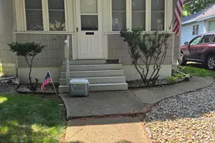 626 Chester, Jackson, MI 49203 - Photo 1