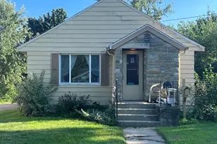 247 Iroquois Ave, Battle Creek, MI 49015 - Photo 1