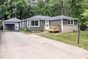 2306 Benton Ave, Kalamazoo, MI 49008 - Photo 1