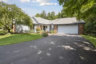 2338 Pheasant Ct SE, Grand Rapids, MI 49546 - Photo 1