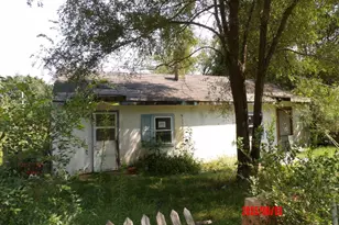 3366 Riverside Rd, Benton Harbor, MI 49022 - Photo 1