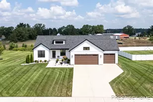 5351 Eagle Cove Dr, Hudsonville, MI 49426 - Photo 1