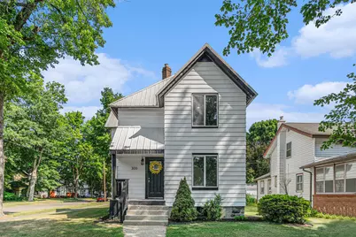 300 E Bennett Street, Three Rivers, MI 49093 - Photo 1