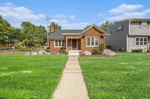 2060 Swensberg Ave NE, Grand Rapids, MI 49505 - Photo 1