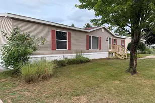 4242 Doral Dr, Muskegon, MI 49442 - Photo 1