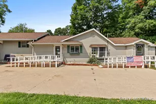 298 Hawley St, Hesperia, MI 49421 - Photo 1