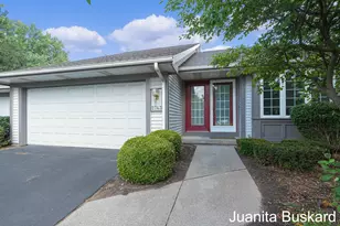 2743 Mulford Dr SE, Grand Rapids, MI 49546 - Photo 1