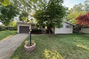 1683 Herrick Ave NE, Grand Rapids, MI 49505 - Photo 1