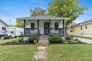 335 Lewis St, Rockford, MI 49341 - Photo 1