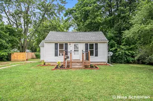 17 E Oak St, Fremont, MI 49412 - Photo 1