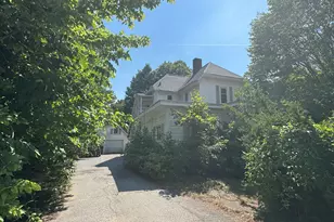 484 W Napier Ave, Benton Harbor, MI - Photo 1