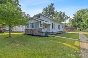 502 E Madison St, Hastings, MI 49058 - Photo 1