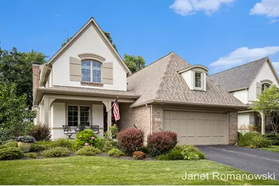 21 Peartree Lane NE, Grand Rapids, MI 49546 - Photo 1