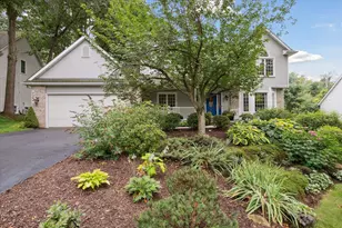 7204 Autumn Wood Dr Dr, Brighton, MI 48116 - Photo 1