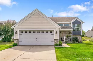 4527 Brookmeadow Dr SE, Kentwood, MI 49512 - Photo 1