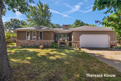 1657 E Summit Avenue, Muskegon, MI 49444 - Photo 1