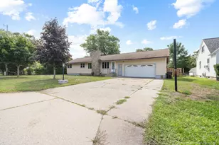 1147 E Byron Rd, Muskegon, MI 49441 - Photo 1