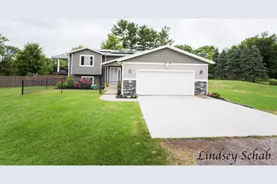 15333 Cedar Springs Avenue NE, Cedar Springs, MI 49319 - Photo 1