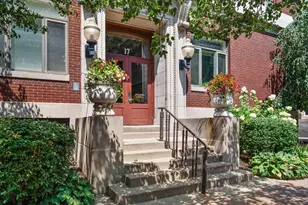 17 W 10th St, Holland, MI 49423 - Photo 1