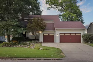 2605 Woody Noll Dr, Portage, MI 49002 - Photo 1