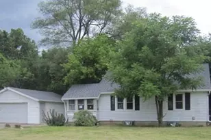 123 Arbor St, Battle Creek, MI 49015 - Photo 1