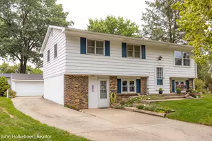 1715 Rodney Cir NE, Grand Rapids, MI 49505 - Photo 1