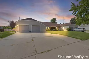 331 Rolling Greene Dr NW, Grand Rapids, MI 49534 - Photo 1