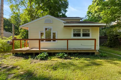 415 W Cass Street, Greenville, MI 48838 - Photo 1