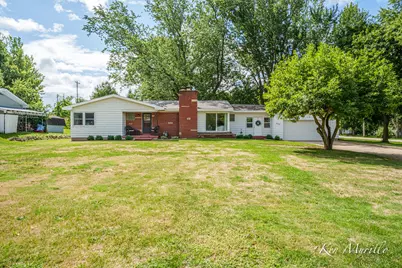 292 Cleveland Street W, Coopersville, MI 49404 - Photo 1