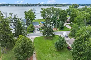 5586 Paw Paw Lake Rd, Coloma, MI 49038 - Photo 1