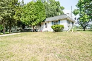 4129 Riverside Rd, Benton Harbor, MI 49022 - Photo 1