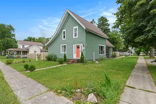 403 Elm St, Paw Paw, MI 49079 - Photo 1