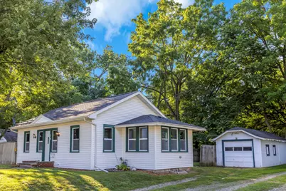 38 E Willard Avenue, Battle Creek, MI 49017 - Photo 1