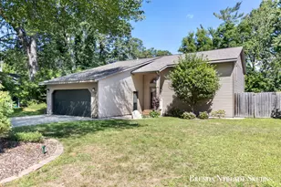 108 California Ave, Muskegon, MI 49445 - Photo 1