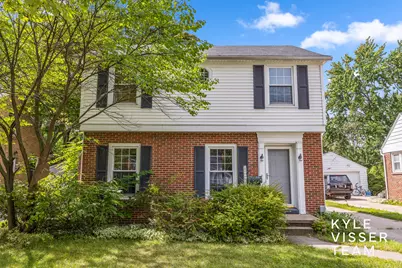 1063 Lake Grove Avenue SE, East Grand Rapids, MI 49506 - Photo 1