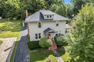 320 N Madison St, Marshall, MI 49068 - Photo 1