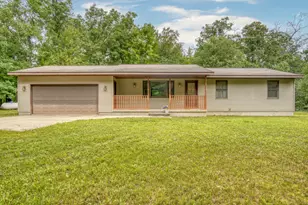 7732 Starr Dr, Howard City, MI 49329 - Photo 1