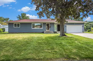 149 Cameron Dr, Battle Creek, MI 49015 - Photo 1