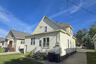 300 W 17th St, Holland, MI 49423 - Photo 1