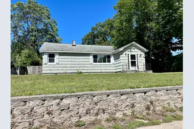 713 E Loomis Street, Ludington, MI 49431 - Photo 1
